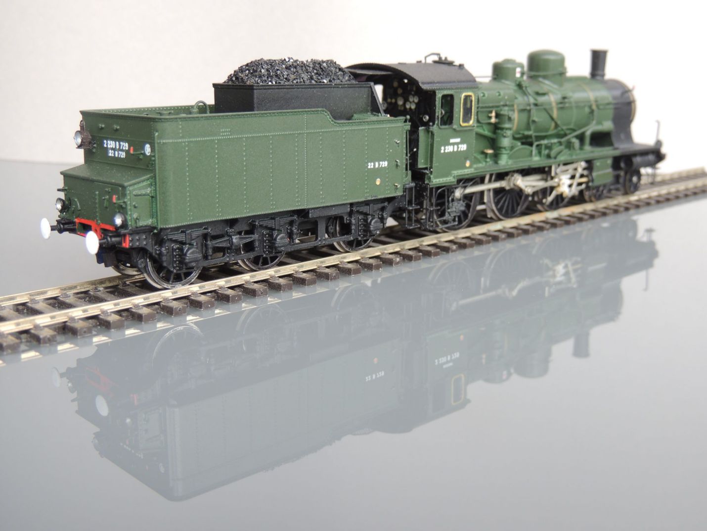 2-230 B 729 région Nord SNCF, dépôt de Calais